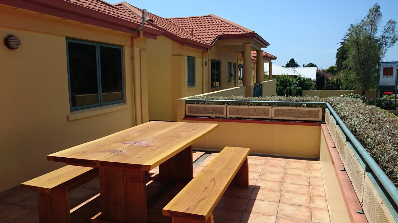 Tuscany Gardens Motor Lodge Nelson Extérieur photo